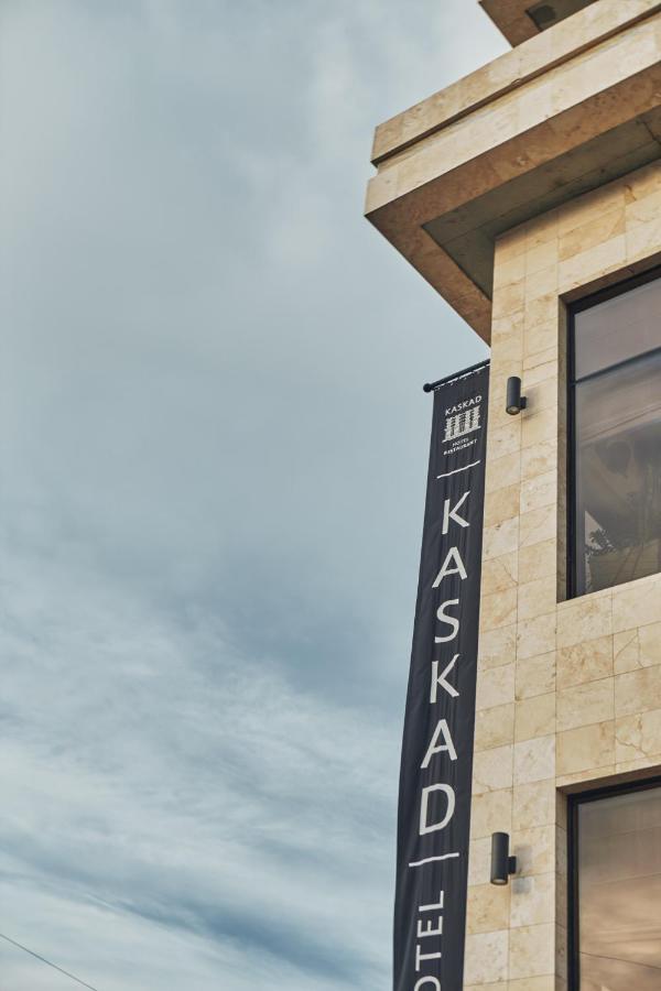 Готельно-Ресторанний Комплекс Каскад Harkiv Exterior foto